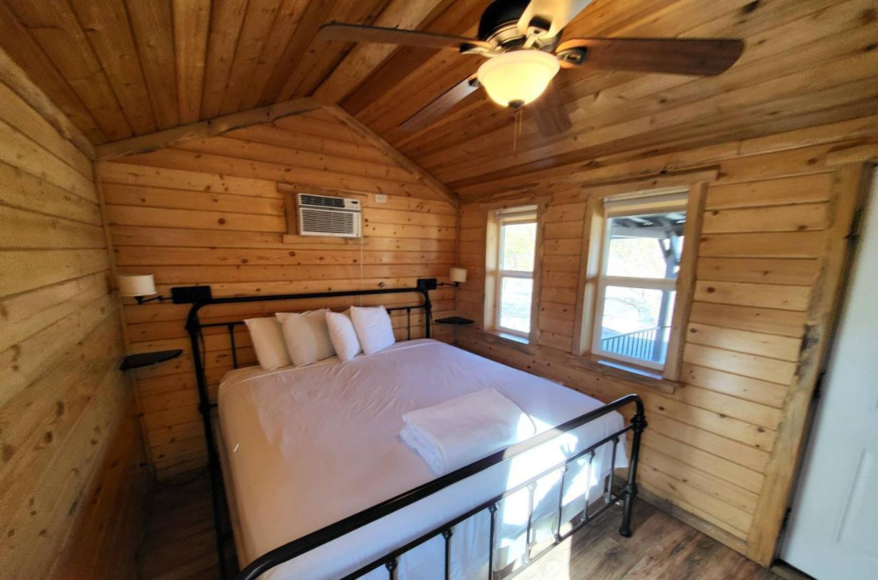 Panamint Springs Motel & Tents ภายนอก รูปภาพ