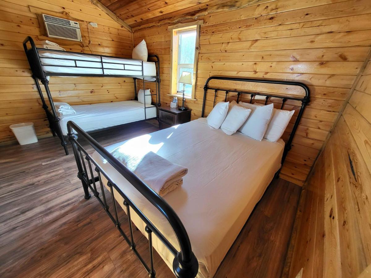 Panamint Springs Motel & Tents ภายนอก รูปภาพ