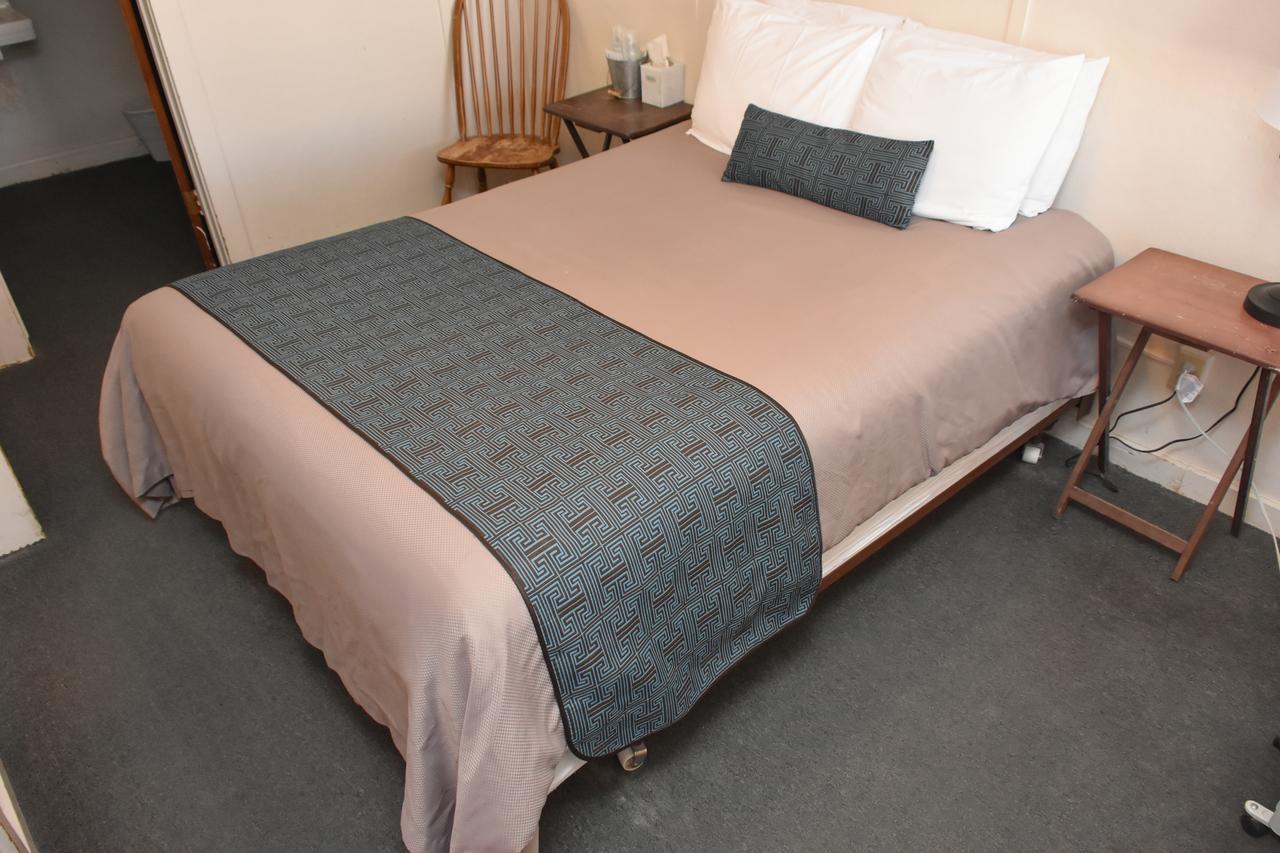 Panamint Springs Motel & Tents ภายนอก รูปภาพ